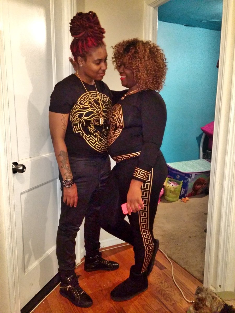 _kxngshit's tweet photo. New Years Special🎉👭 https://t.co/UD0zrTxQ8C