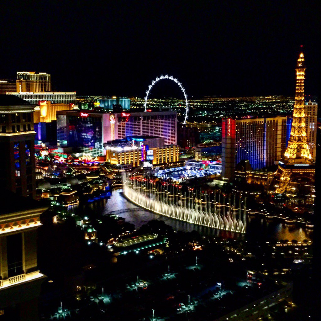 JoshInPDX's tweet photo. @VdaraLV @MGMResortsIntl #LookBack15 Can't wait to be back in #Vegas for #SuperBowl weekend! https://t.co/M6ukDSeVoT