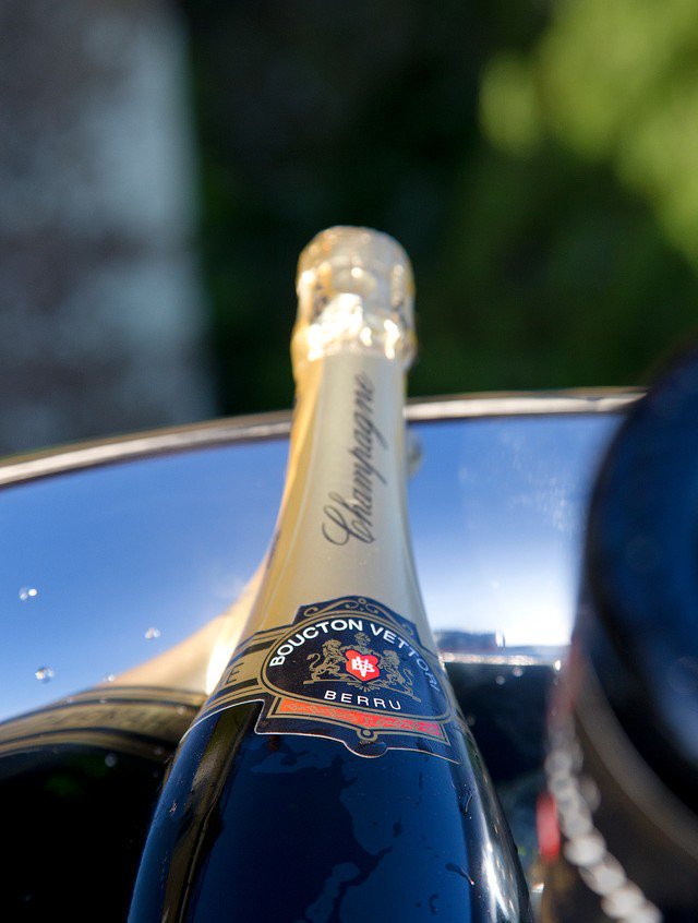 #HappyNewYear2016 to all our followers #Champagne #2016