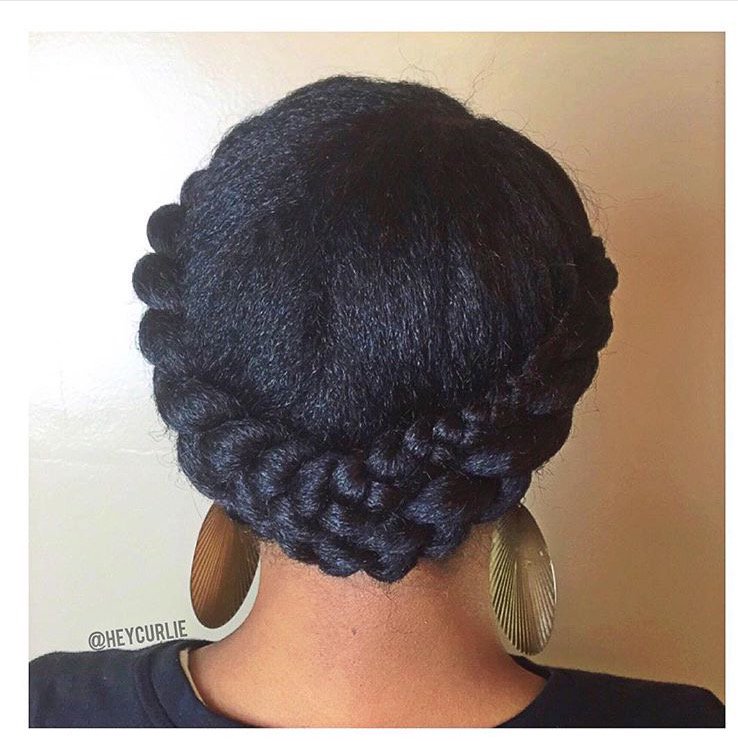 Such a beautiful goddess braid from @heycurlie! #unclefunkysdaughter #protecttivestyles