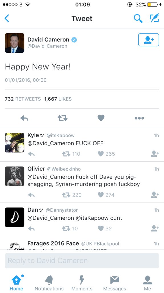 lfc_pool's tweet photo. THE US. VS. THE UK LOOOOOL UK KILLS ME MAN 💀💀 https://t.co/yZCVUrPKO4