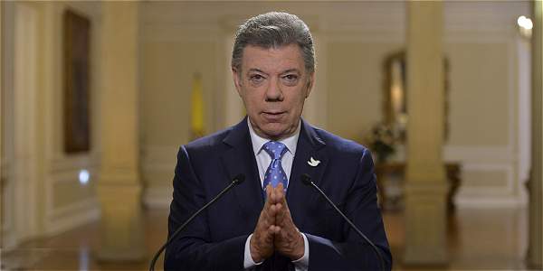 ELTIEMPO's tweet photo. 'Colombia verá un nuevo amanecer en el 2016 con la paz': @JuanManSantos https://t.co/iwFyFWmjJ8 https://t.co/1MF2YvFuoq