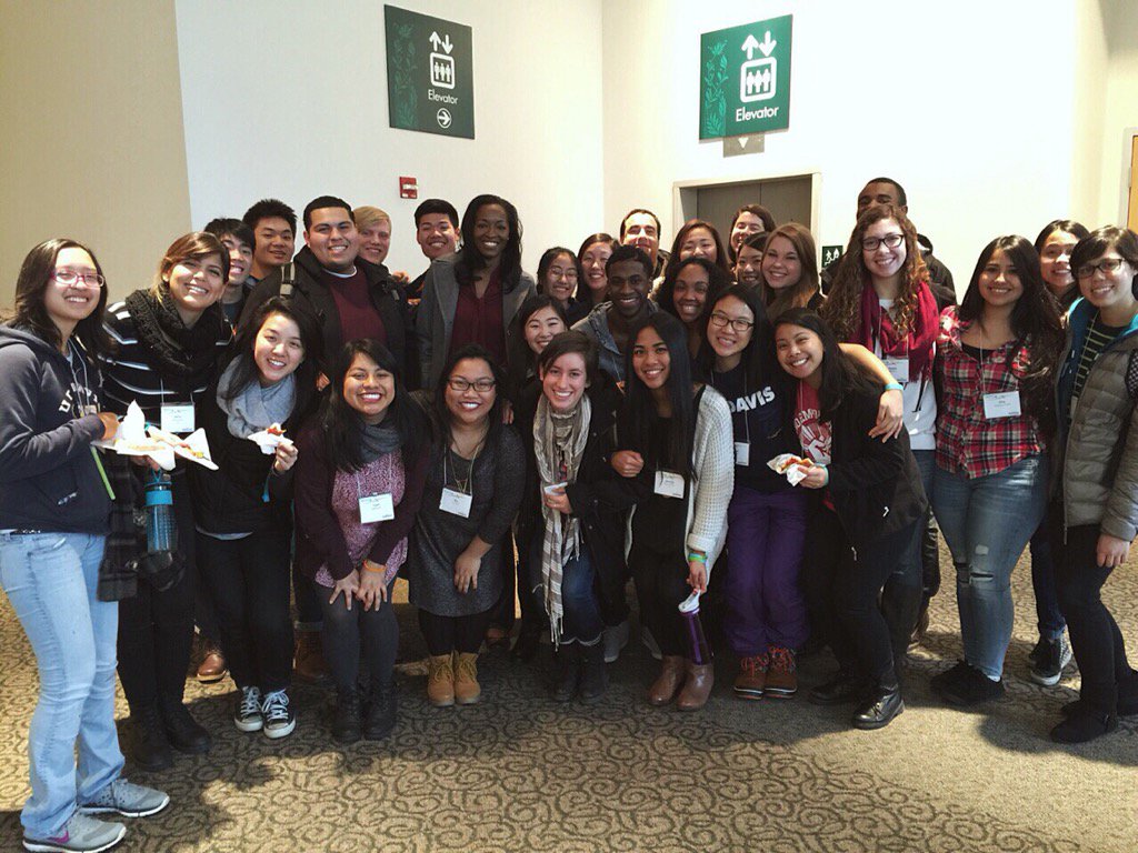 DavisIVCF's tweet image. #DavisInterVarsity at #Urbana15 !! •• One team, one family ❤️ #UrbanaTogether #Davis2STL