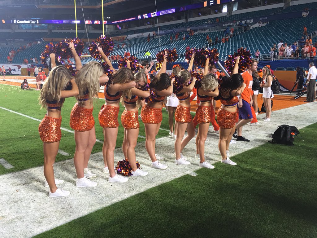CollegeGameDay's tweet photo. Victory cheerleader dab. https://t.co/qGxROPWRRX