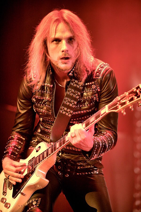 Happy Birthday to Mr. Richie Faulkner!!! 