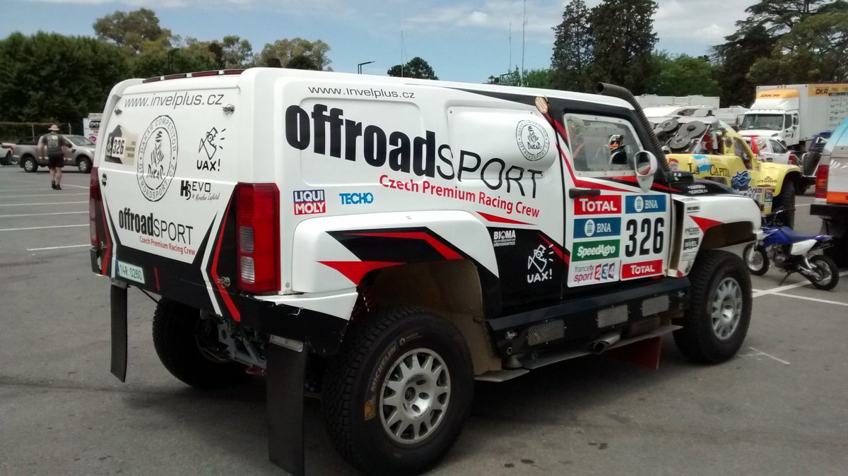 EspirituDakar's tweet photo. #DAKAR2016
#VillageDakar
#Zapletal-#Marton #Hummer @OffroadSportcz
#Marrini-#Sinibaldi #Mitsubishi https://t.co/BKRzQsTLLq