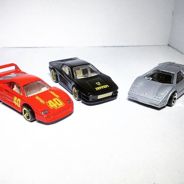 OnlyFerrariPics's tweet photo. Also got these beauties today. It was a good day! 
#hotwheels #hotwheelsrepost #hotwheelscollectors #ferrari #f40 #… https://t.co/9MHzLcTCDX