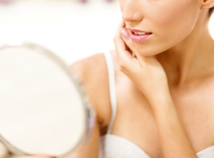 InStyle's tweet photo. 20 timeless skin care tips to try now: https://t.co/WQoGib56xD https://t.co/DvJWFnimhJ