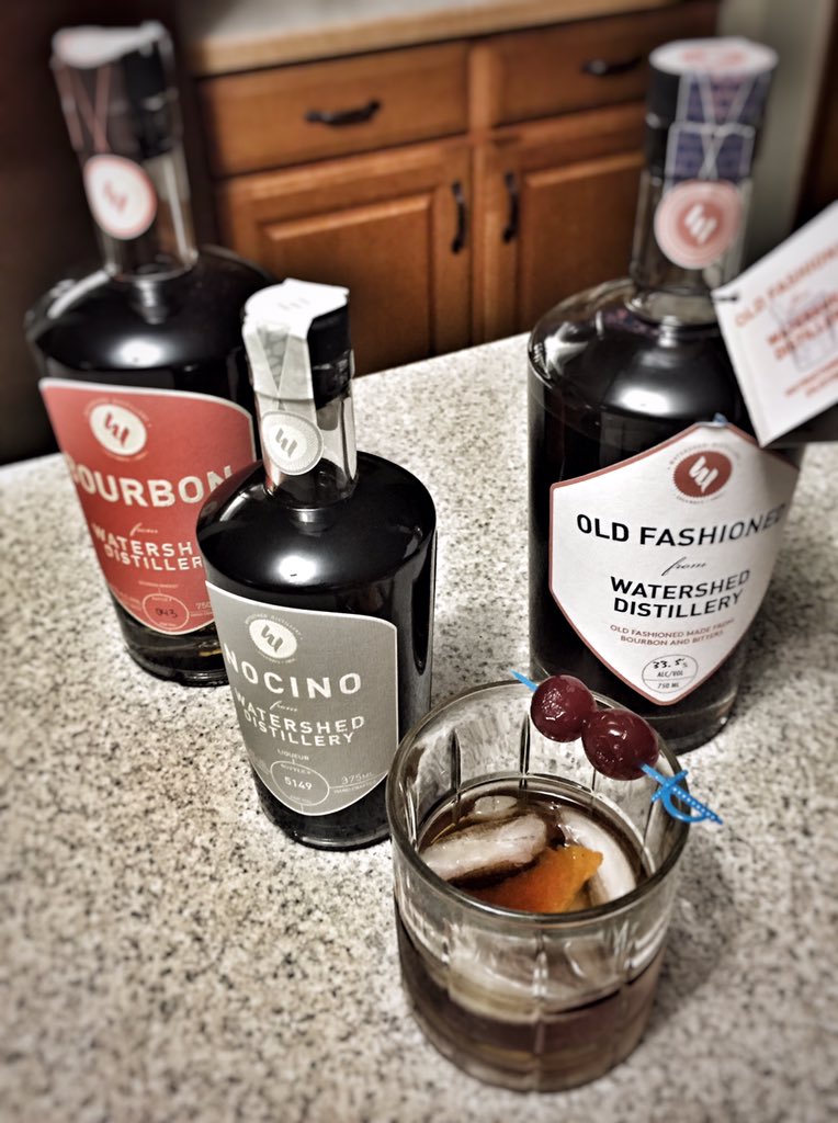 AffortitDesigns's tweet image. I travel to parties with my own booze...Happy New Year! @Watershed_Ohio