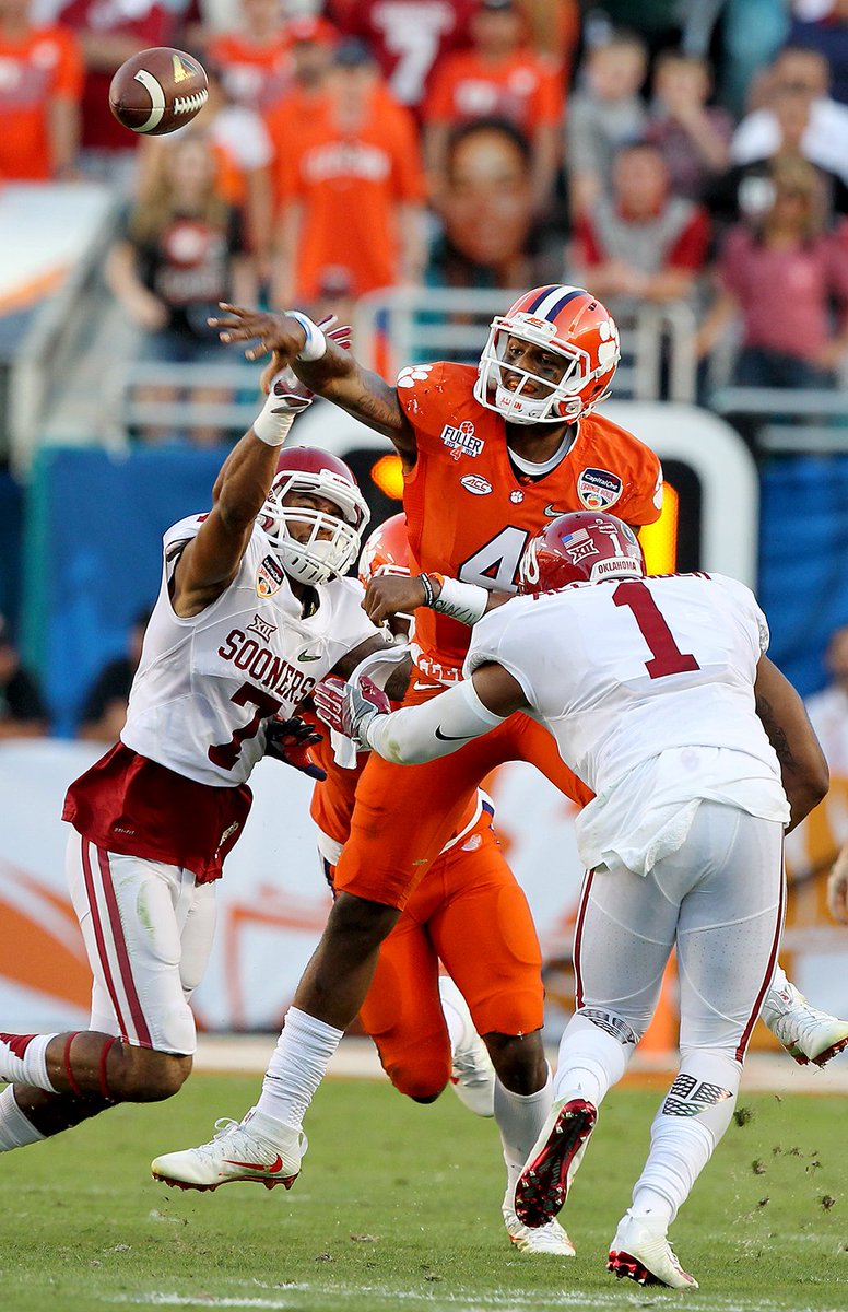 SeftonIpock's tweet photo. Just saw this pic of @ShaunWatson4 in my edit and love it. More photos coming ASAP. #OrangeBowl #OKvsCLEM #Clemson https://t.co/X6naNGMMqE