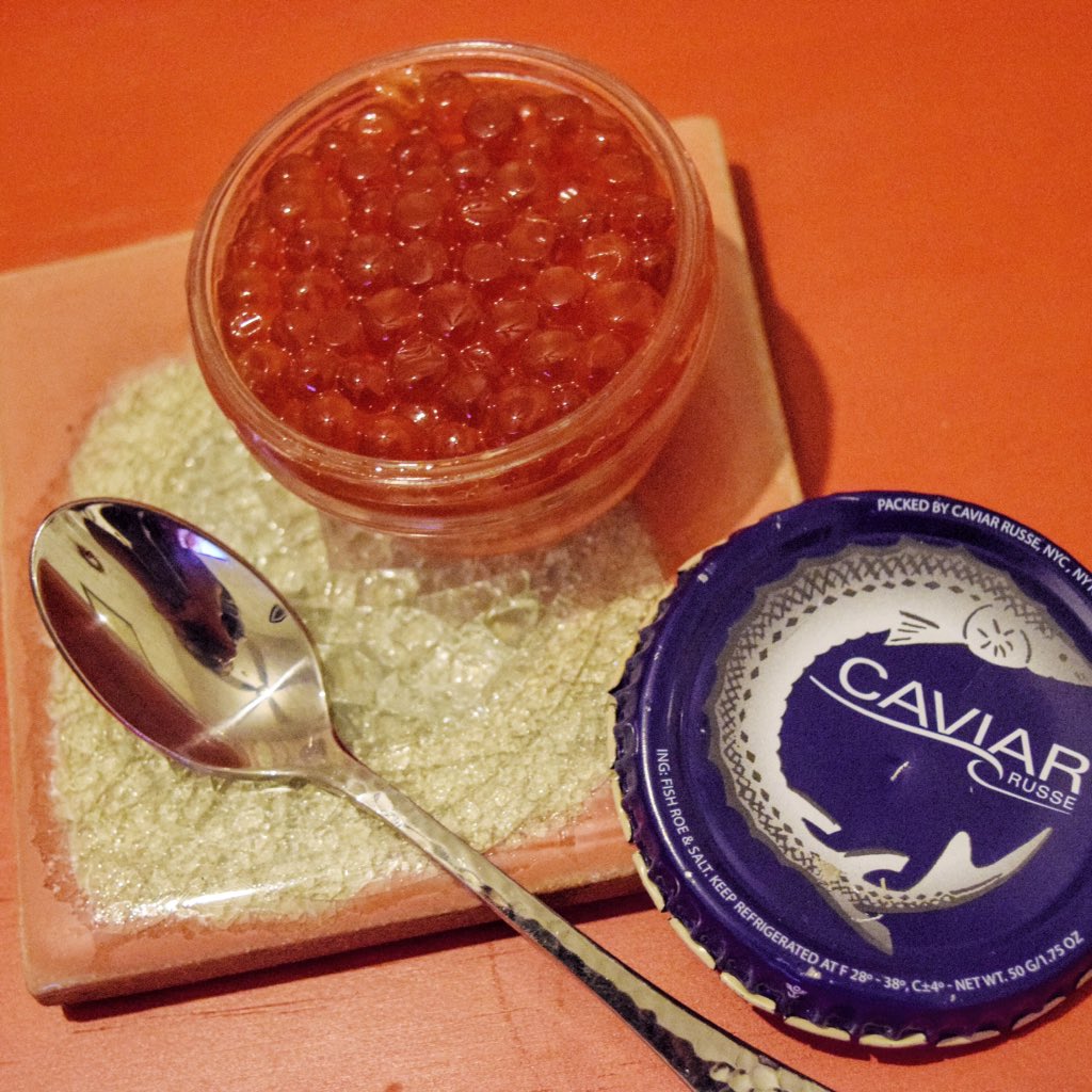 MyCoastalBlog's tweet photo. #HappyNewYearsEve! What are you splurging on tonight? #caviar #worthit https://t.co/NNtHq8MhuZ