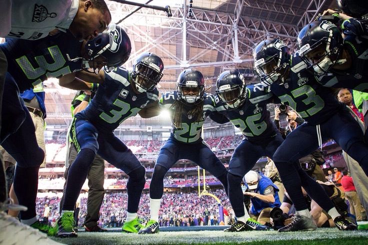 Seahawk1975's tweet image. Happy New Year to all the 12's wherever you are!😊#GoHawks