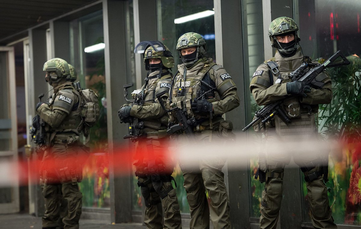 تأهب أمني في ميونيخ بعد تحذير من "هجوم لتنظيم الدولة الإسلامية" CXmjVZ5WAAA5MRE