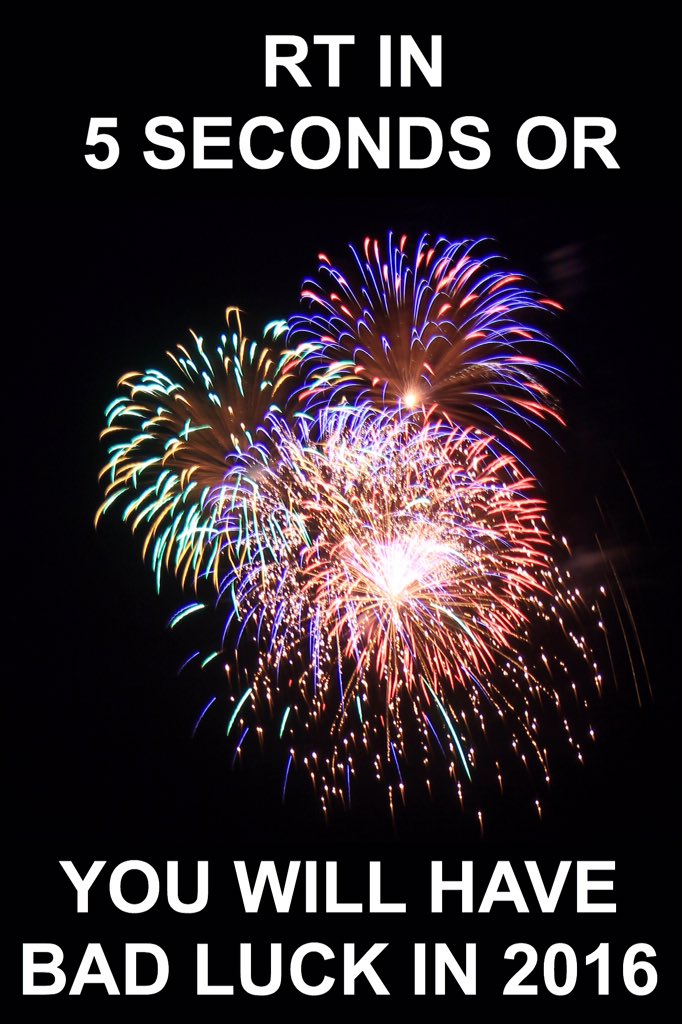 flopyvalle's tweet photo. HAPPY NEW YEAR! ITS 2016! https://t.co/zggk173AZE