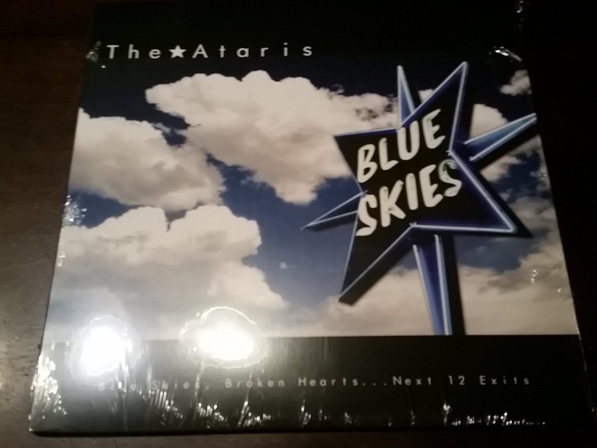 LARIATSROCK's tweet photo. New Year Jams @theataris https://t.co/fdyVXTkluy