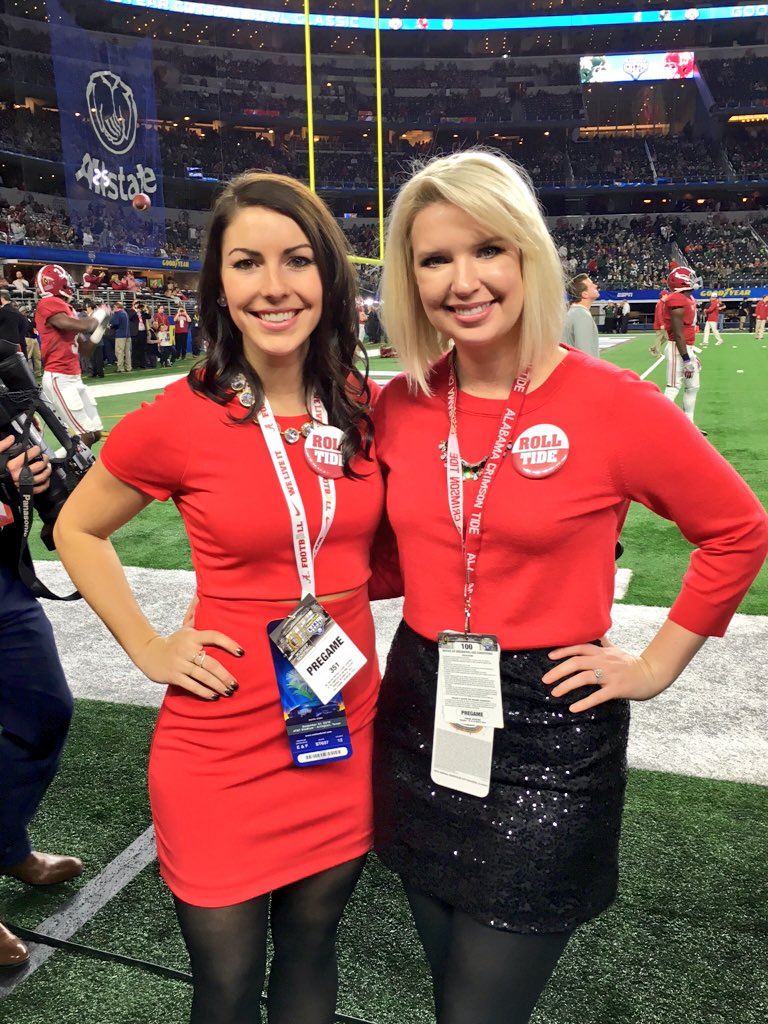 logan_lower's tweet photo. Ringing in the new year with the Tide! 🐘❤️🏈 #CottonBowl #RollTide https://t.co/xDdDXalY1p
