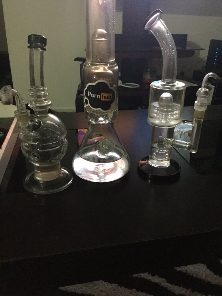 DaisyDabs's tweet photo. Before and after cleaning my dirty gerrrrrls🍯💙💎 @Pornhub #phswag https://t.co/1C2HB3MuUt