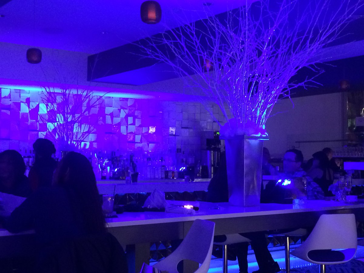 FiliniChicago's tweet image. RT @RadissonBluAqua: Join us in #filinichicago with #DJstix to ring in the new year. #chitownrising #nye2016