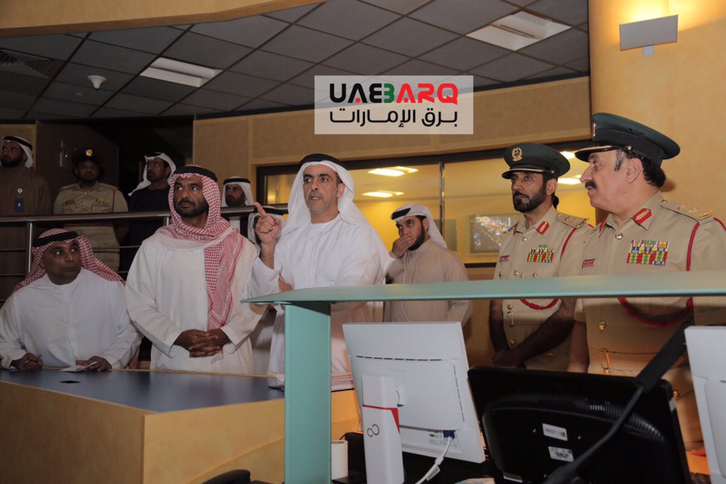 UAE_BARQ's tweet photo. سيف بن زايد يشرف على عمليات إطفاء حريق فندق "العنوان" يوم أمس . #برق_الإمارات #دبي_ستبهر_العالم_2016 https://t.co/eUz844IG1Z