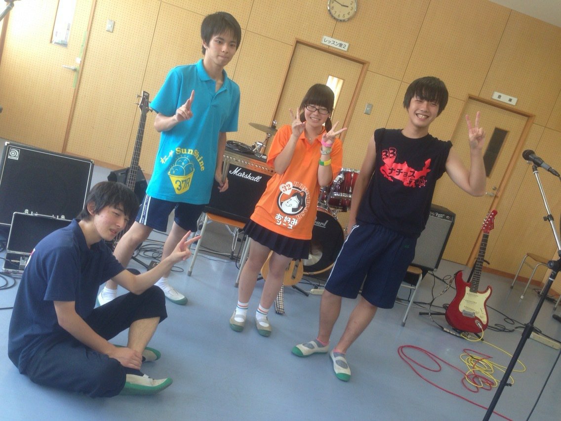 UNKNOWN_sens's tweet photo. 【あけましておめでとうございます。】

UNKNOWNメンバー一同 https://t.co/zKN5STroUR