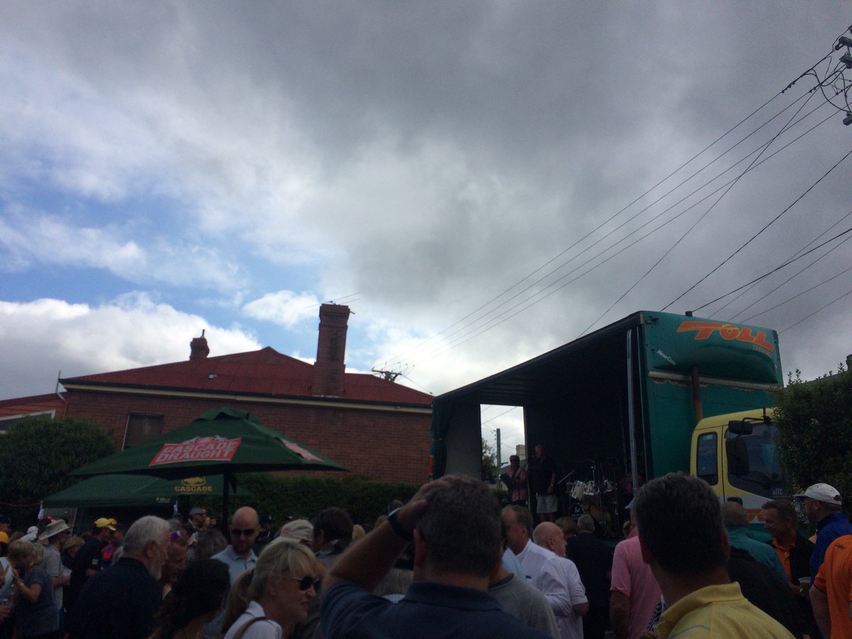 bskozer's tweet image. #quietlittledrinkday #Shippiesday (@ Shipwrights Arms Hotel in Battery Point, Tasmania) swarmapp.com/c/cvjO5gPAraH