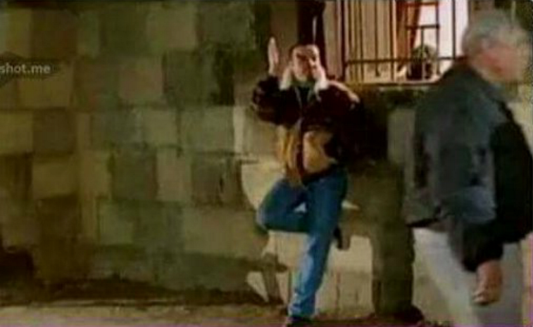 Taghyan3's tweet photo. Happy New Year  😍 
عندنا امتحانات اتکل علی الله یا عم الحآج 🐸😂 https://t.co/PMRLgjmRu4