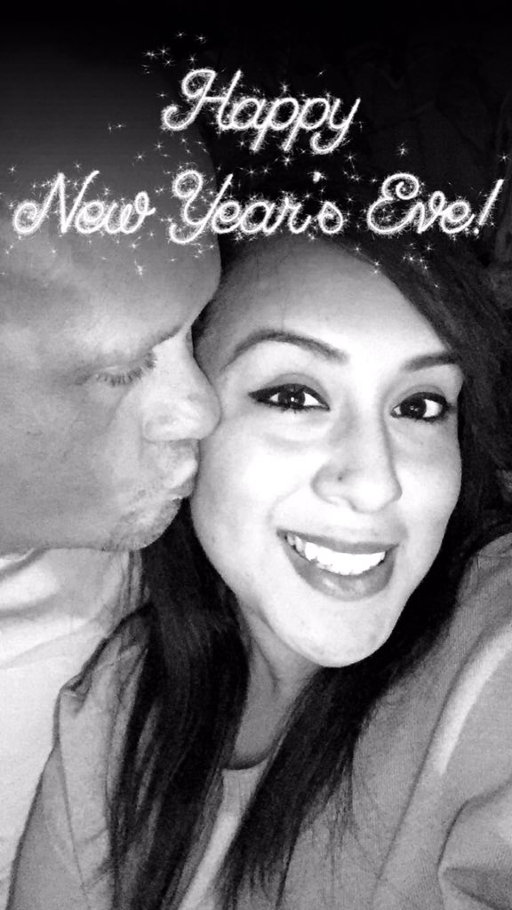 ItsMeArly's tweet photo. #HNY2016 #HappyNewYear #2016 #hubs #firstnewyeartogether https://t.co/LUAZxbmpzO