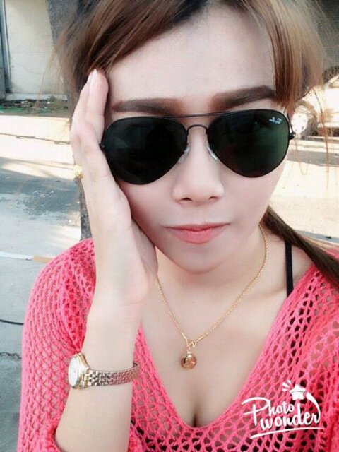 Arraniaa's tweet photo. Happy New Year 2016 @DutaSelfie @SelfiePict @selfieanytime @selfiegenics @Selfie_Fame @Queens_selfiee @Bebas_Selfie https://t.co/VxaDQbDuPE