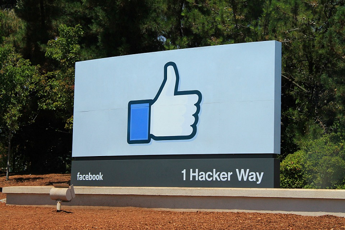 CNJ39's tweet photo. Facebook passe au HTML 5 pour ses vidéos https://t.co/IXXp2P2Jkc https://t.co/xI7IBNPvDV