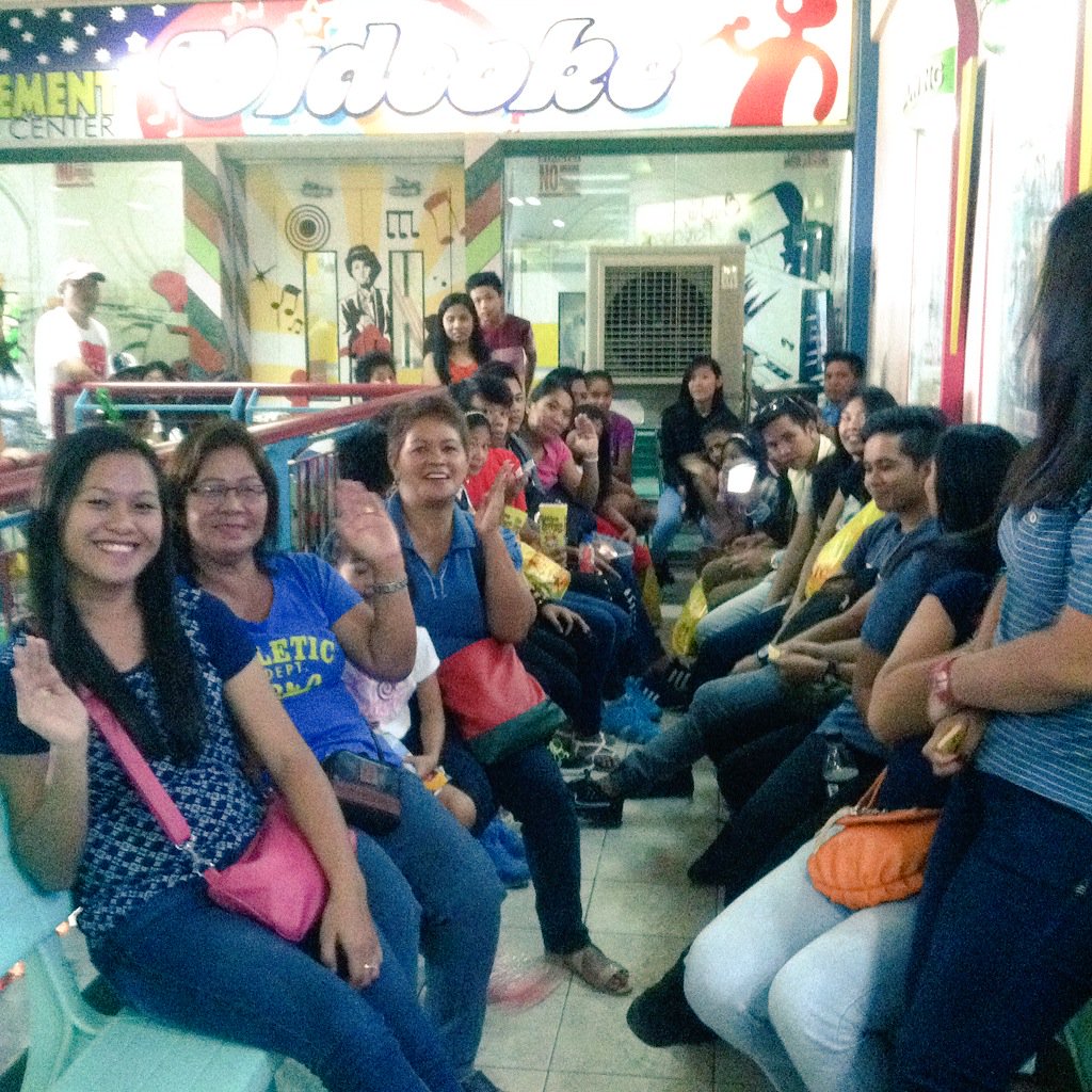 Full-force ang mga ALDUBarkads sa Ilocos Sur para sa unang araw ng @MyBebe_Love at JTC Cinema. :) #ALDUBWelcomes2016