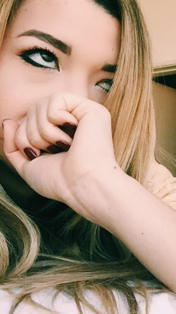 MIA SAYOKO on Twitter: ""New Year, new m-- " https://t.co/YqCDfEl6mw"