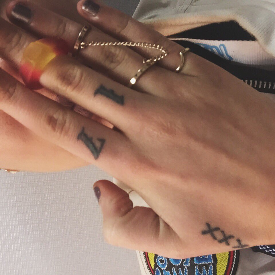 Australian snacks as jewelry: a study.