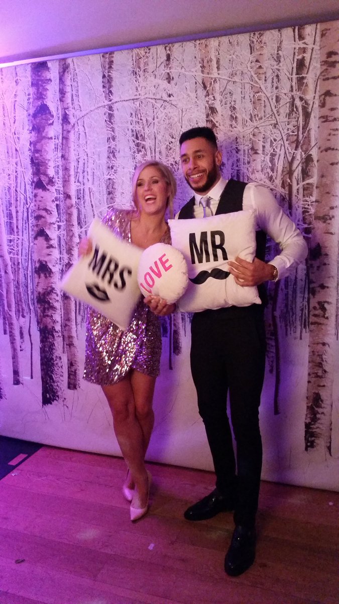 paulcraske6gump's tweet photo. At ast he asked Jade .. well done Warren https://t.co/pZuxN7ItYr