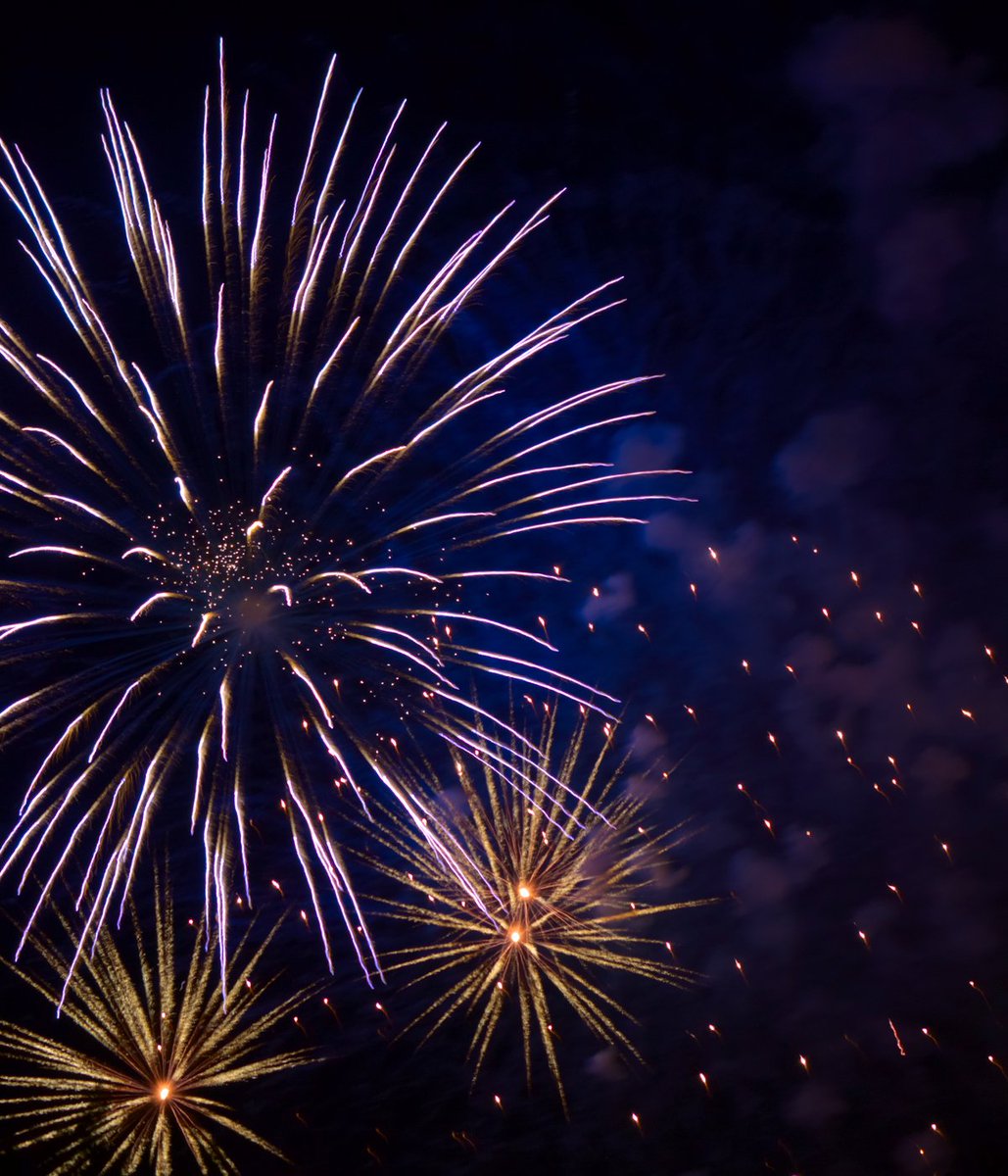 The team wish all of our wonderful clients a fantastic 2016. We re-open on the 4th and can't wait!