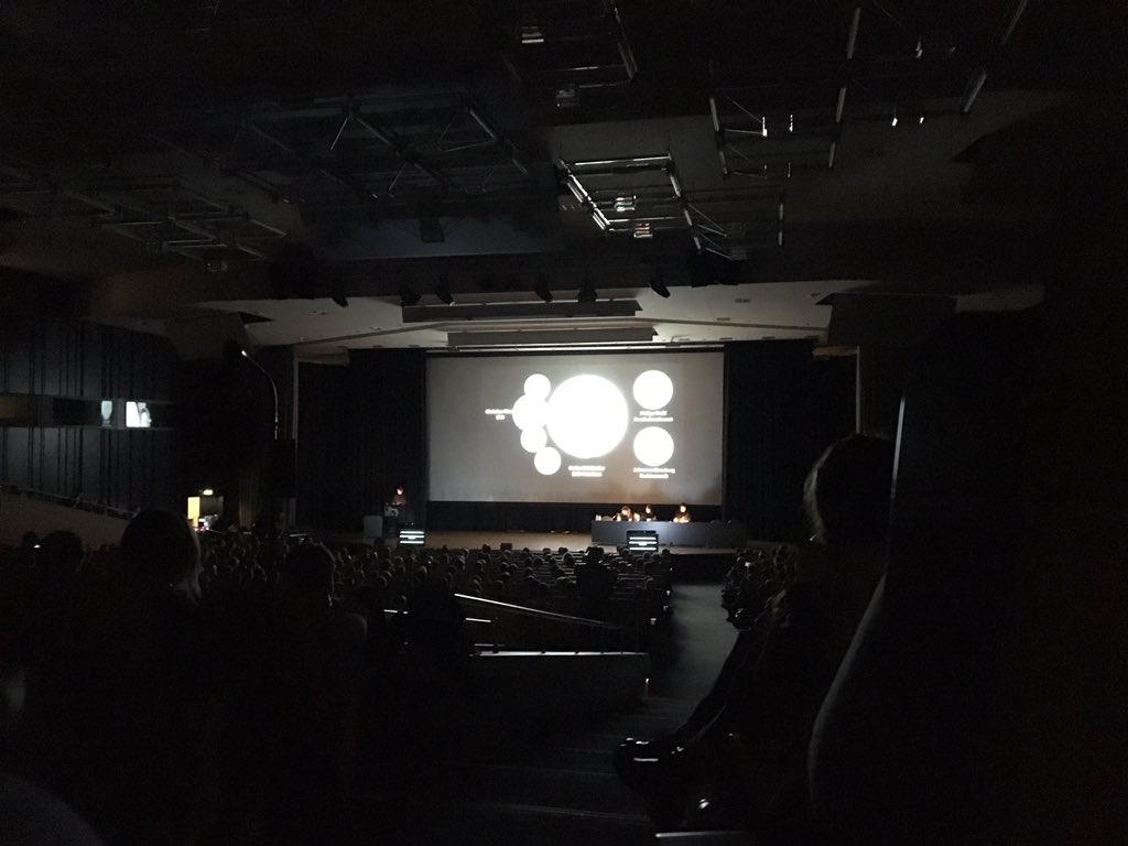 jnptrs's tweet photo. #32c3 #ccc #hamburg https://t.co/1K07nOMtEj