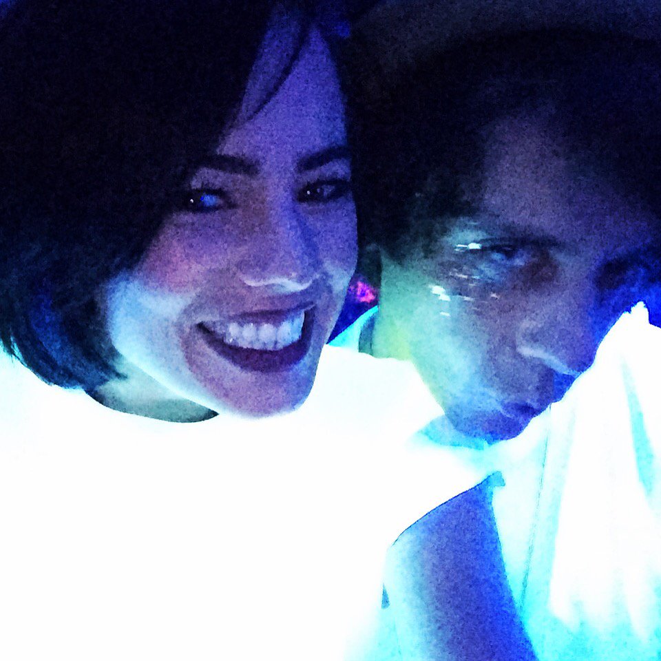EmmaCB_'s tweet photo. Yes thats right, I'm glowing like a Worm ⚡️🐛. Surely everybody loves a little a little #UV #glowworm #uvtop https://t.co/llIdOWdaQu