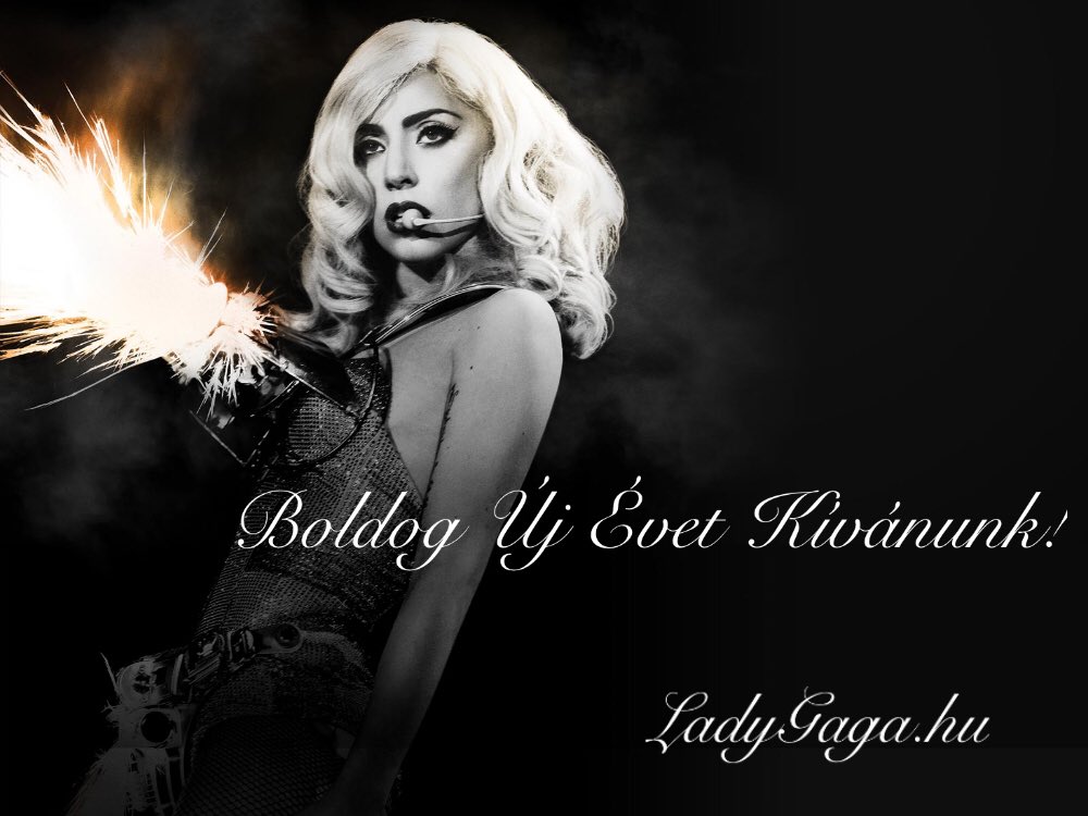 Сначала леди гага. Lady Gaga. Леди Гага Эра Джоанн фотосессия. Изображение 400 на 400 пикселей леди Гага.