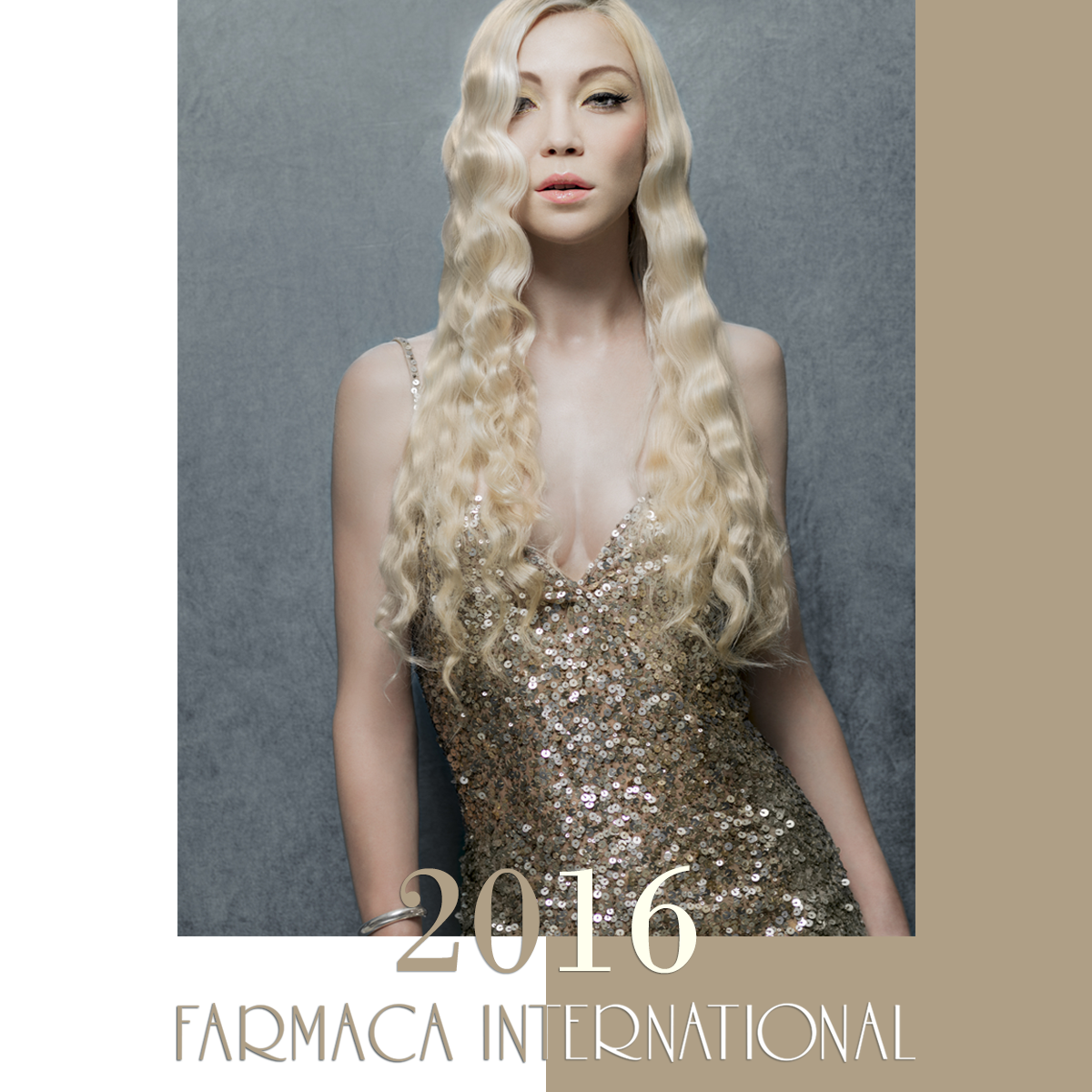 FarmacaInt's tweet photo. Felice #2016 da Farmaca International https://t.co/P7NvzhRorO