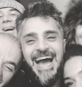 Burcu_Altinim's tweet photo. Çocuklar gibi sevinen bu adam sevilmez mi bee ❤ @umutkurt https://t.co/vO2itGkzO1