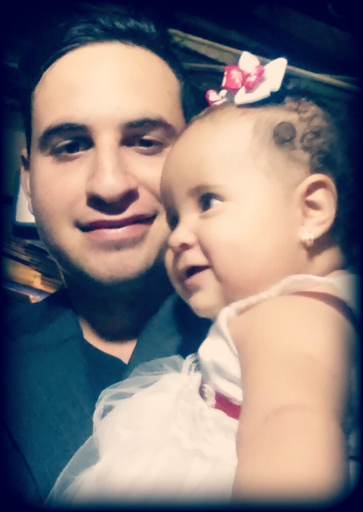 RealFrankstillo's tweet photo. Gracias dios por tus bendiciones, Bienvenido 2016 junto a mi familia y junto a mi SuperPoderosa Rassiel https://t.co/wNGLXf4n8B