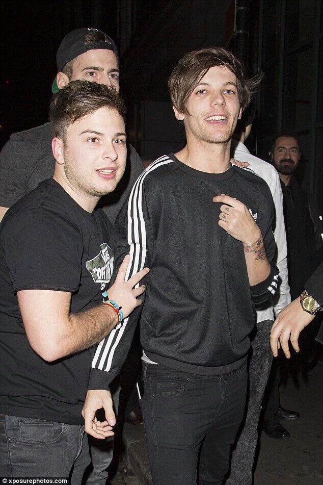 Madoleto's tweet photo. Бля как год встретишь, так его и проведёшь
#LouisWeSupportYou https://t.co/gH3tLdC7TL