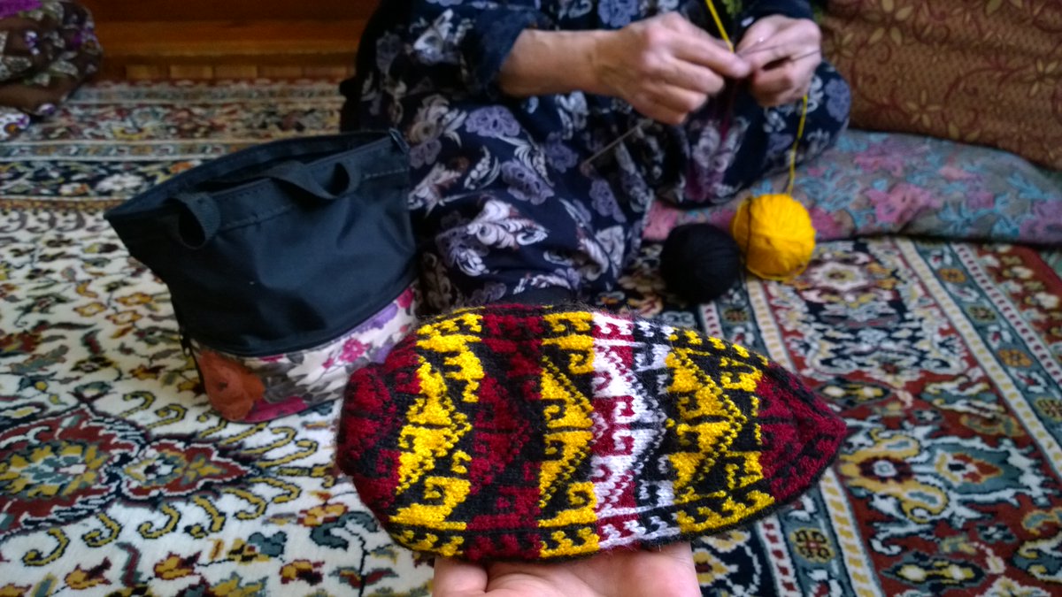 DogansarDernegi's tweet photo. Yaşını başını almış dert ve kederle yoğrulmuş Ev Büyüğü Ebe , sobalı ev , 5 tane çite, isteğe bağlı patik ipliği https://t.co/hU4yUPGhDU