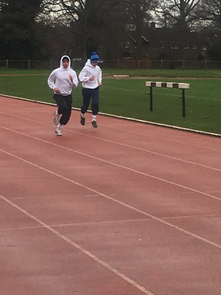 john_frankham_1's tweet photo. @CharlesFrankham doing he's sprints this morning #TeamTheRing #BOOMBOOM https://t.co/8cB6gxatI8