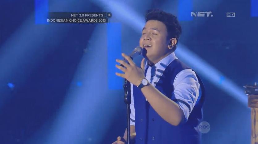 mdtvindonesia's tweet image. &quot;Jangan cintai aku apa adanyaaa.. &quot; - @tulusm #MeriahnyaNET2