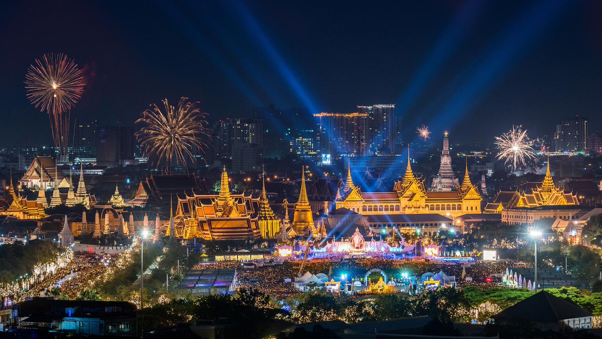 pantip_kratoo's tweet photo. มองเห็น " กรุงเทพมหานคร " [กอล์ฟมาเยือน] https://t.co/x5G2z37rDv https://t.co/KoRMFf3qRj