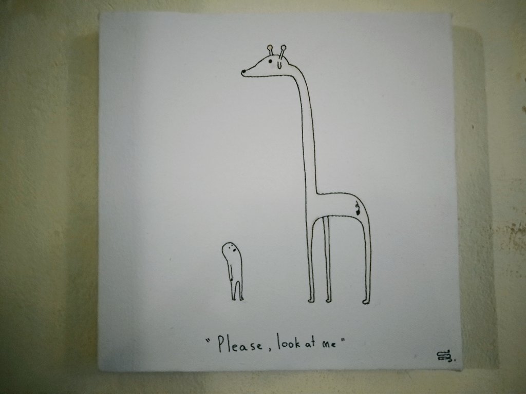 minato2013's tweet image. "Please, look at me" 
"Hey!" 
"Don't hurt me" 
#mrfail #AdayinAlife