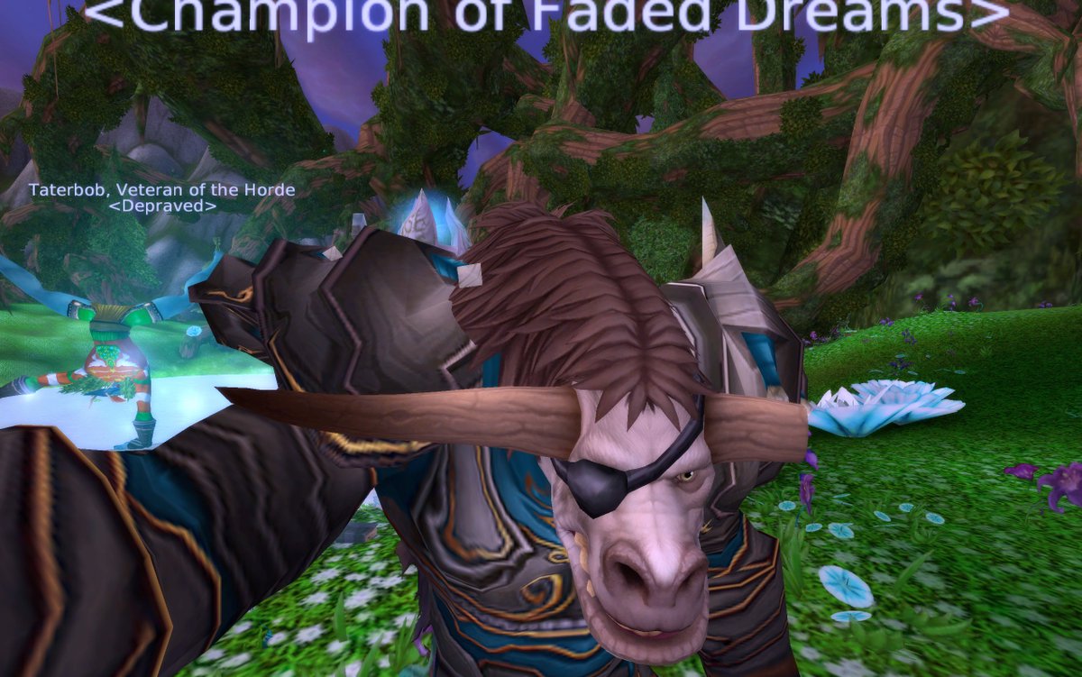 chiphoof's tweet photo. Pay no attention to the troll. #selfie #warcraft #worldtour2015 https://t.co/ui6rFgHCjg
