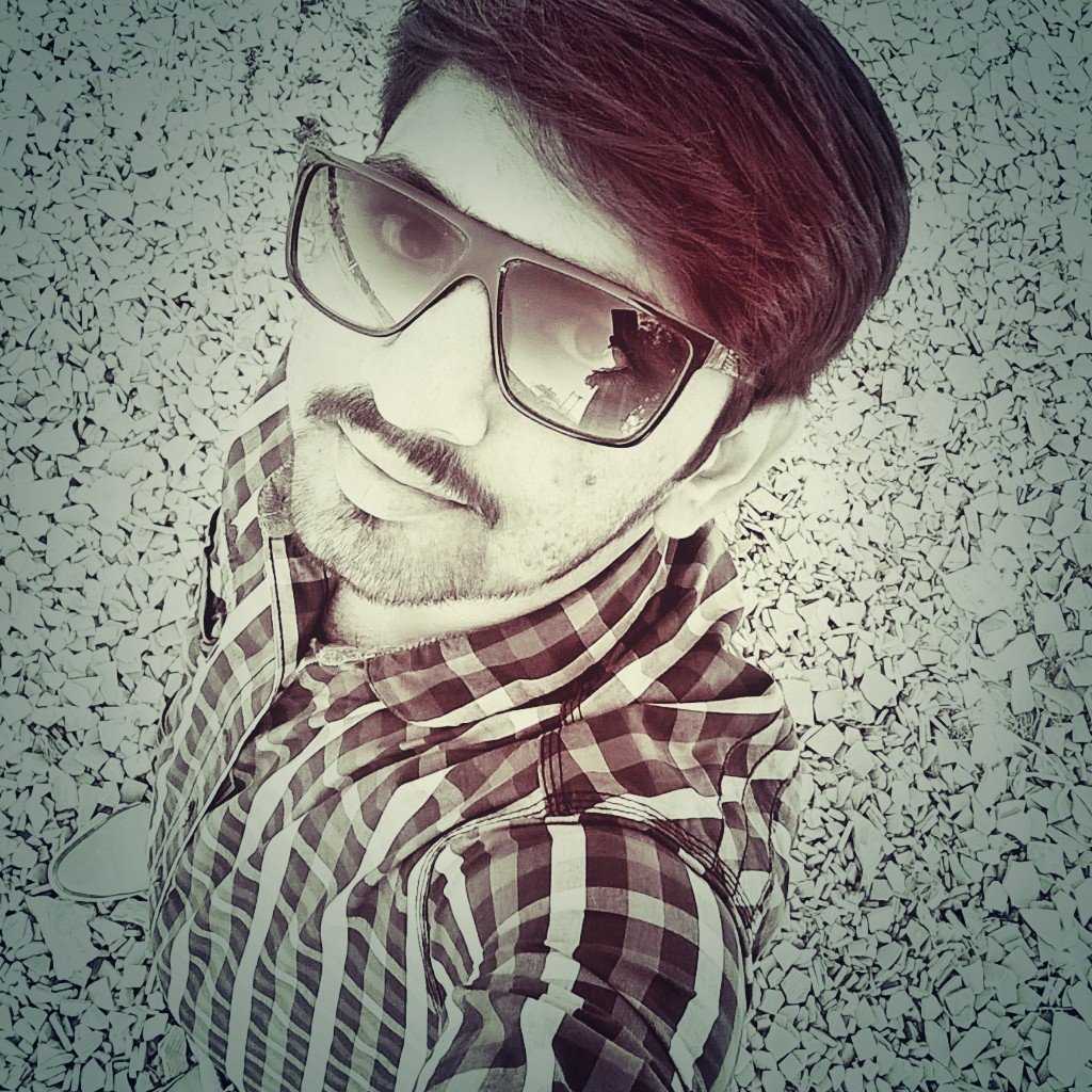 AnandPadsumbiya's tweet photo. One of the First tweet of 2▶16
Most welcome to new year 2▶16
#_Andy https://t.co/VjqLccdEhG