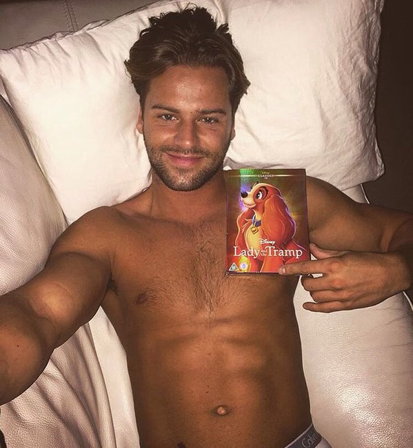 FitFamousMales's tweet photo. He rarely has his kit on & that's how we like it! You voted @JHill_Official as the 2nd Fittest Male of 2015! #FFM50 https://t.co/nsi2eVCKgi