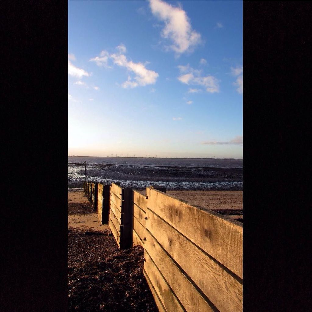 ingleben's tweet photo. Early morning wander on west mersea yesterday, no such early morning shenanigans today... https://t.co/ziiuUvP4Mi https://t.co/y6jMbTRs0e